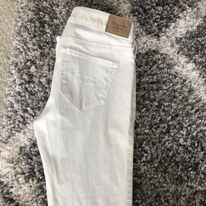 Abercrombie & Fitch White Skinny Jeans